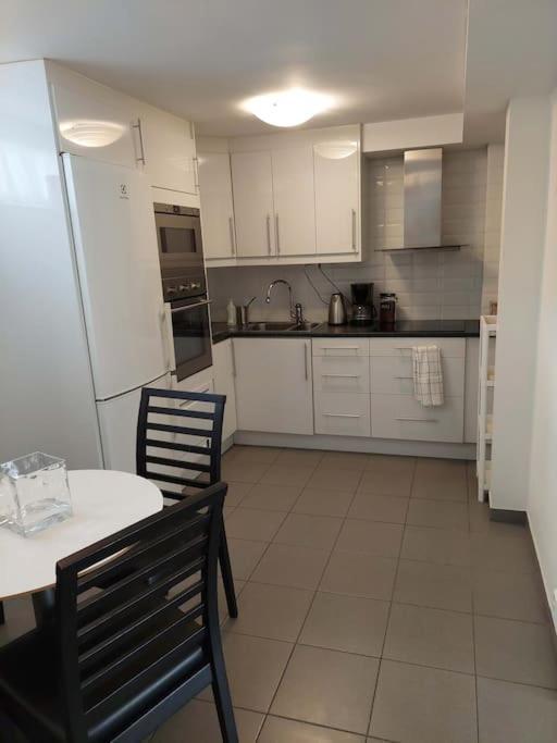 Laegenhet Pa Landet Naera Stan Apartment Jonsered Bagian luar foto