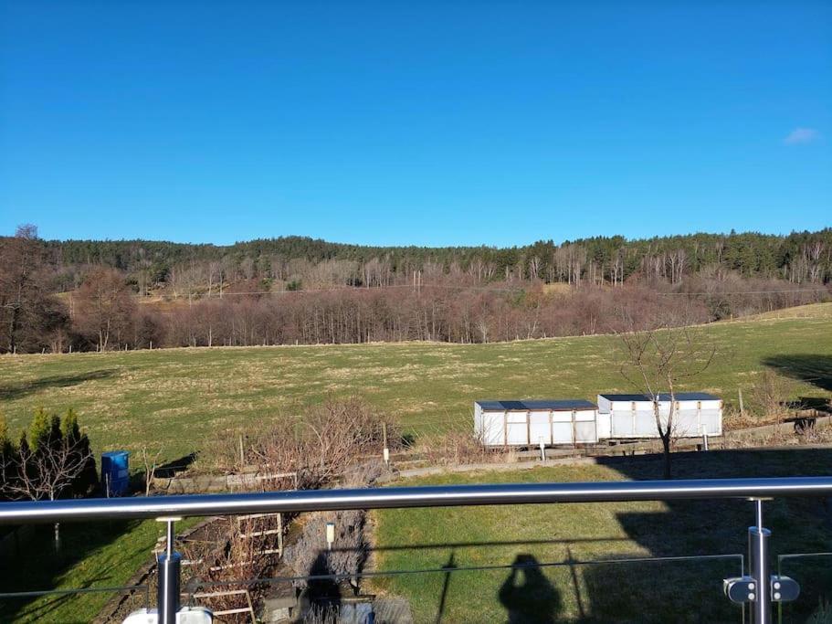 Laegenhet Pa Landet Naera Stan Apartment Jonsered Bagian luar foto
